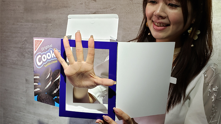 Magic-Cookie-Box-by-Tejinaya-Magic